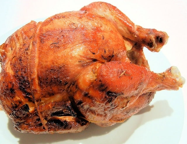 Can Dogs Eat Rotisserie Chicken? (Here's What You Need To Know) - PetsBeam.com